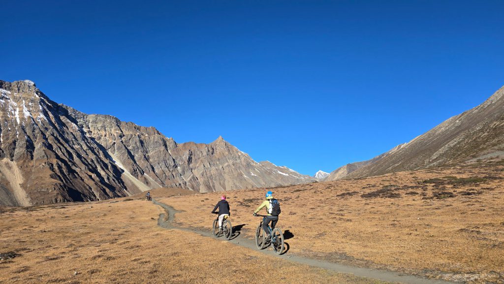 Nar Phu Mountain Biking Tour Landscape, Himalayan Action